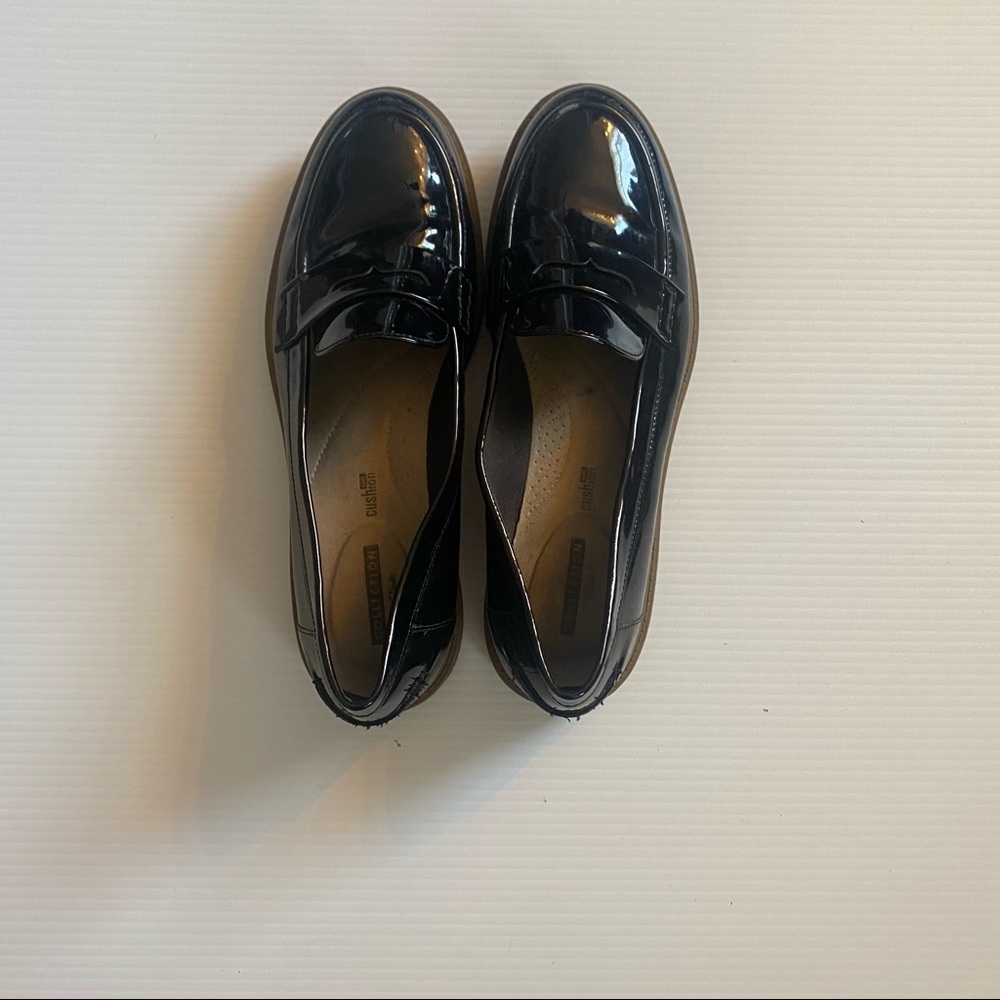 Clarks Patent Faux Leather Slide on Loafers Size 39 1/2 Eu